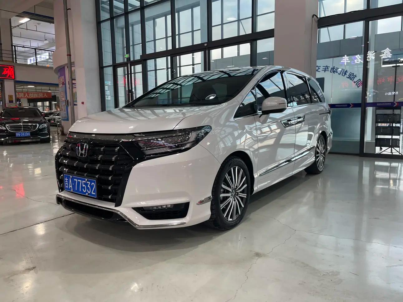 Honda Elysion 2022 г. 90091 км.
