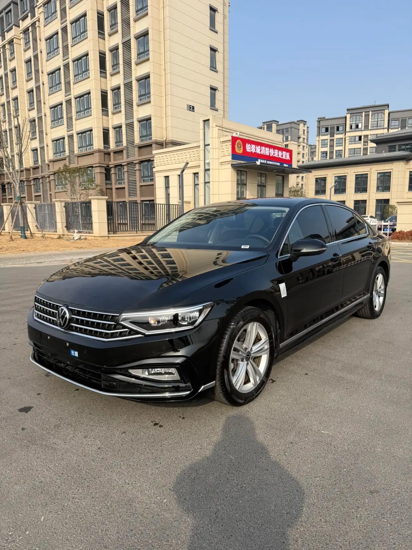 Volkswagen Magotan 2025 г. 24013 км.