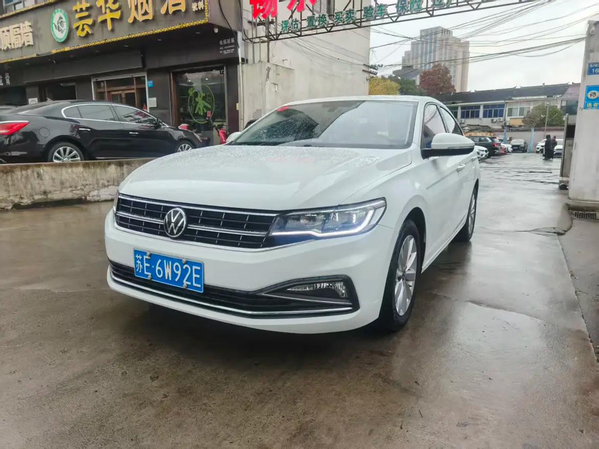 Volkswagen Bora 2022 г. 40146 км.