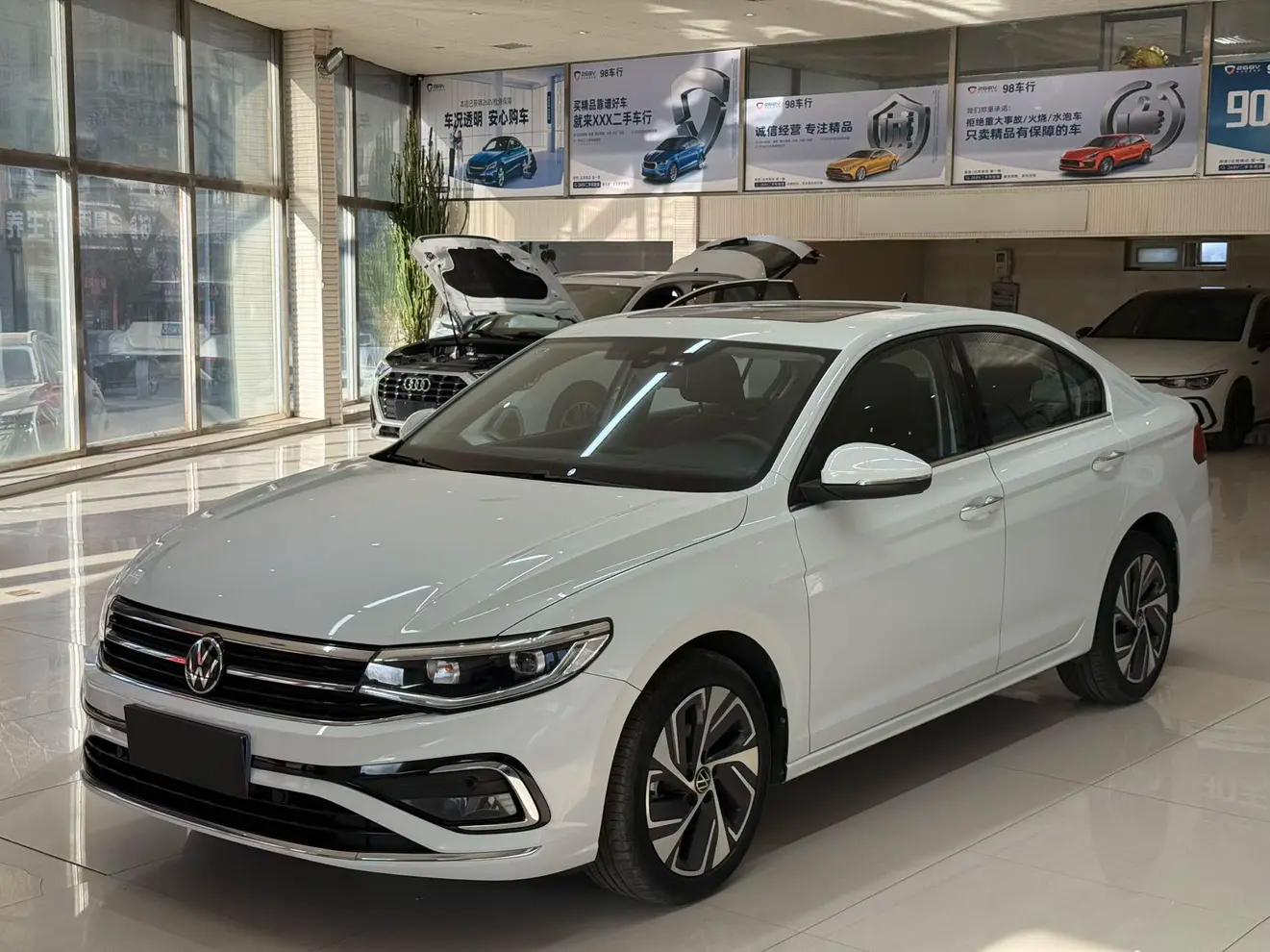 Volkswagen Bora 2022 г. 24002 км.