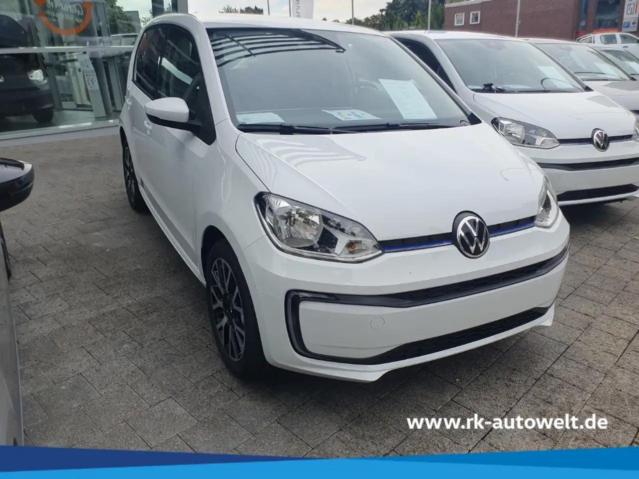 Volkswagen Up 0.0 AT (83 л.с.) 2023 г. 3 км