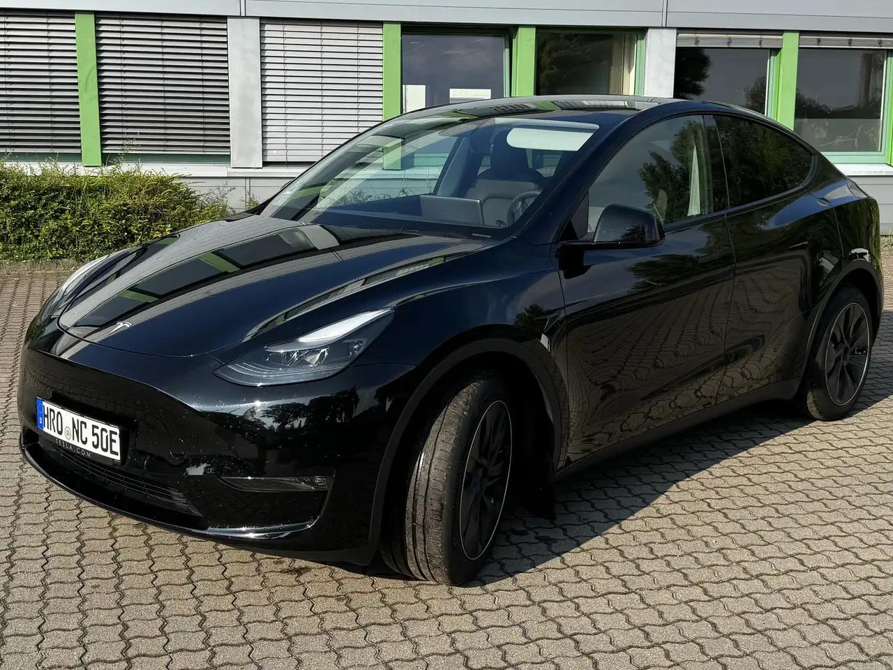 Tesla Model Y 2022 г. 50019 км.