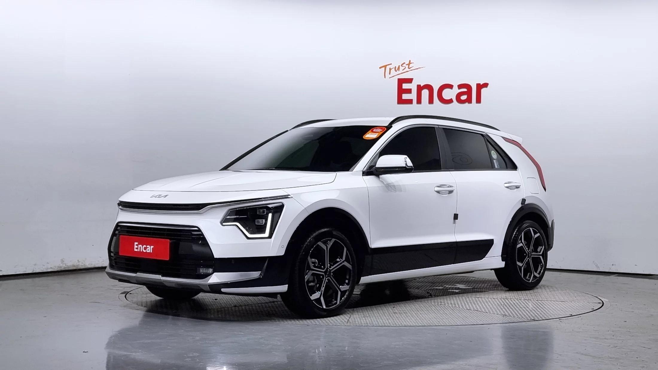 Kia Niro Signature, гибрид, 2022 г. 27756 км.