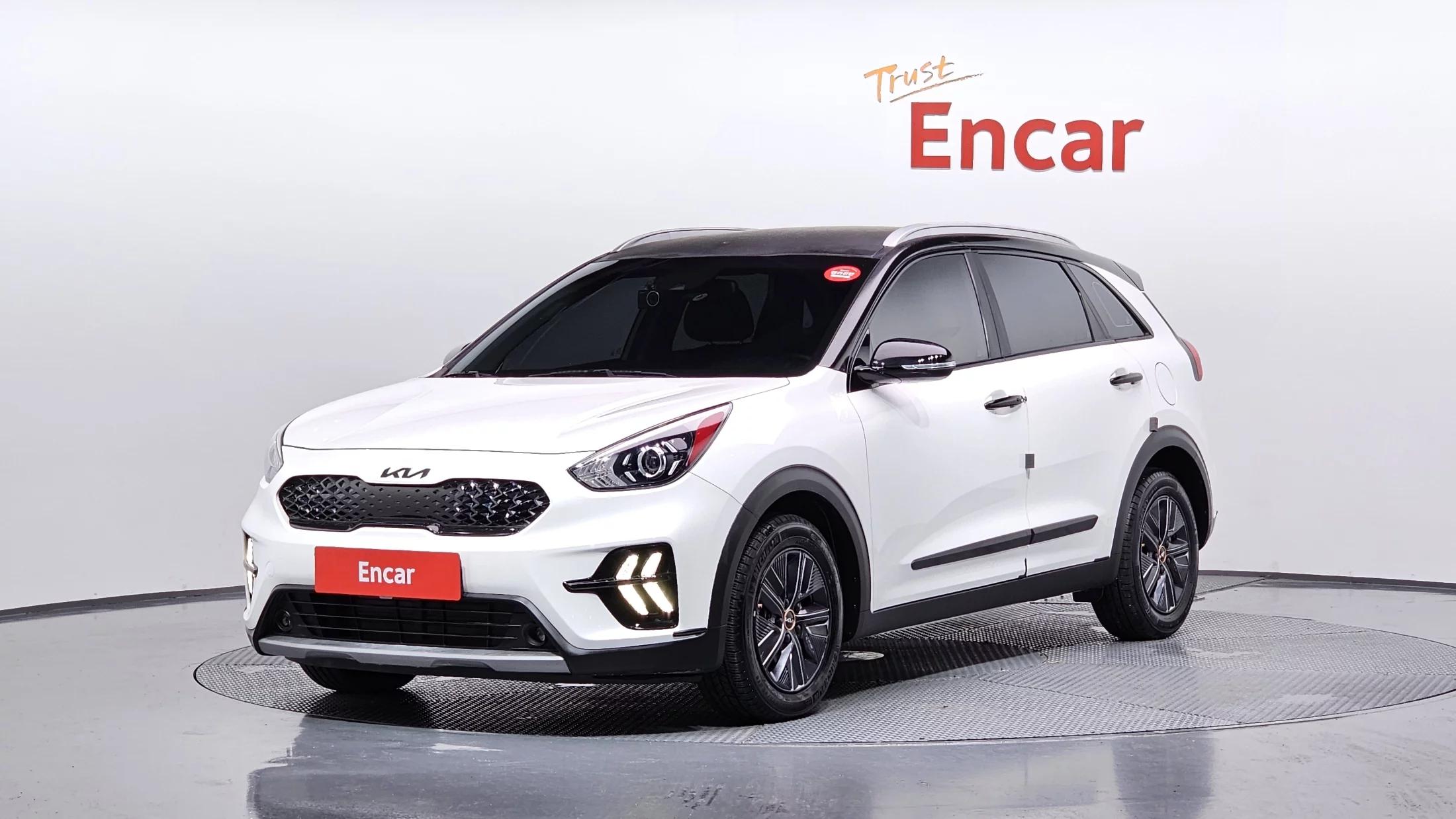 Kia Niro 1.6 HEV Prestige, гибрид, 2021 г. 13801 км.