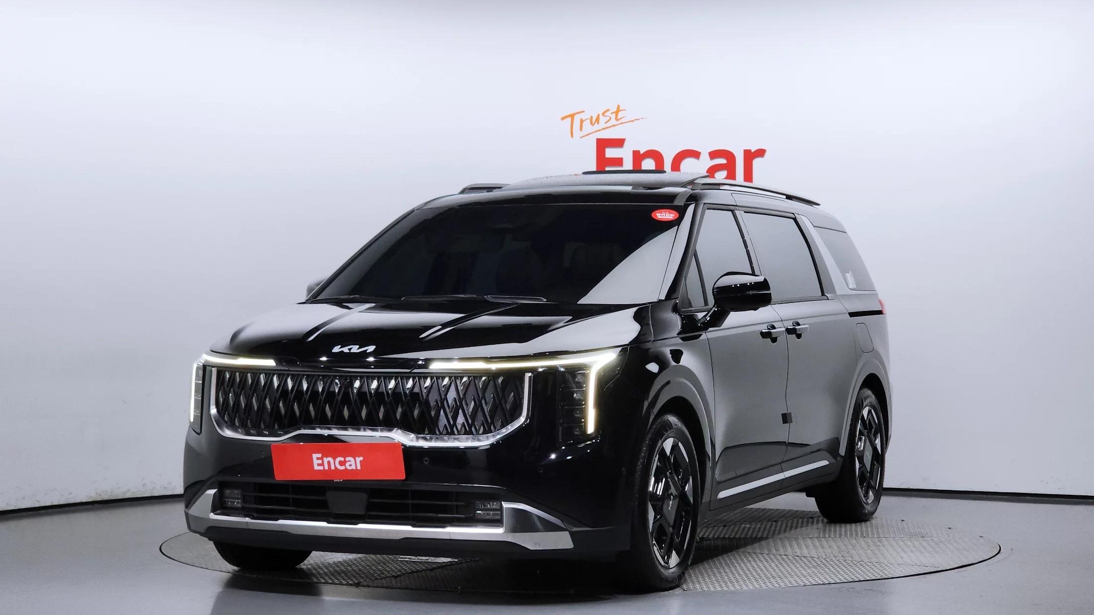 Kia Carnival Gasoline 7-Seater Signature, 2023 г. 25222 км.