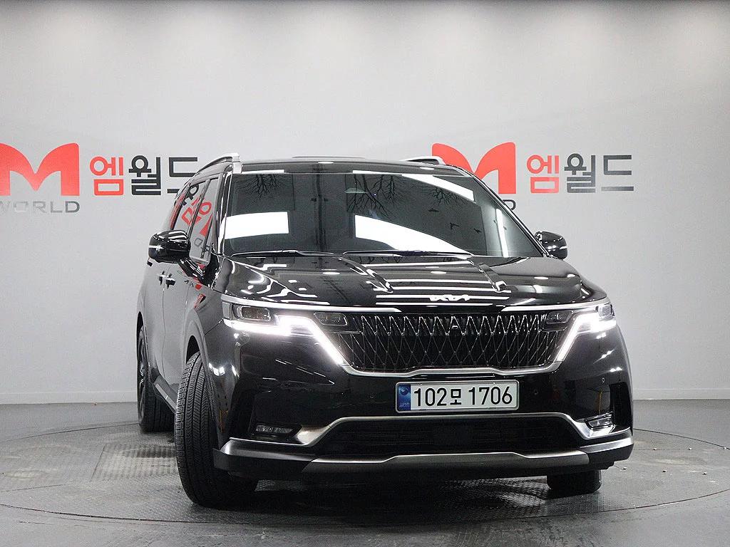 Kia Carnival Gasoline 9-Seater Signature, 2023 г. 10459 км.