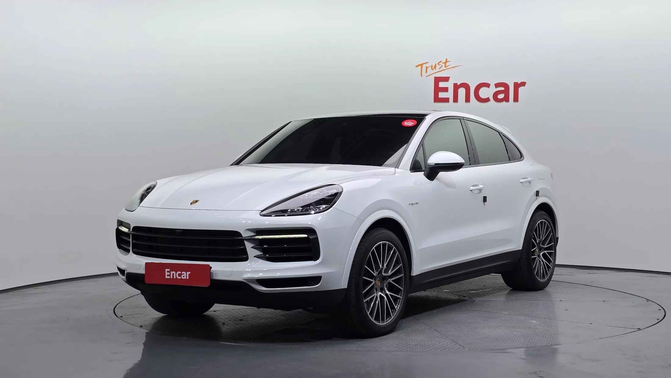 Porsche CAYENNE 3.0 E-Hybrid Coupe, гибрид, 2021 г. 61509 км.
