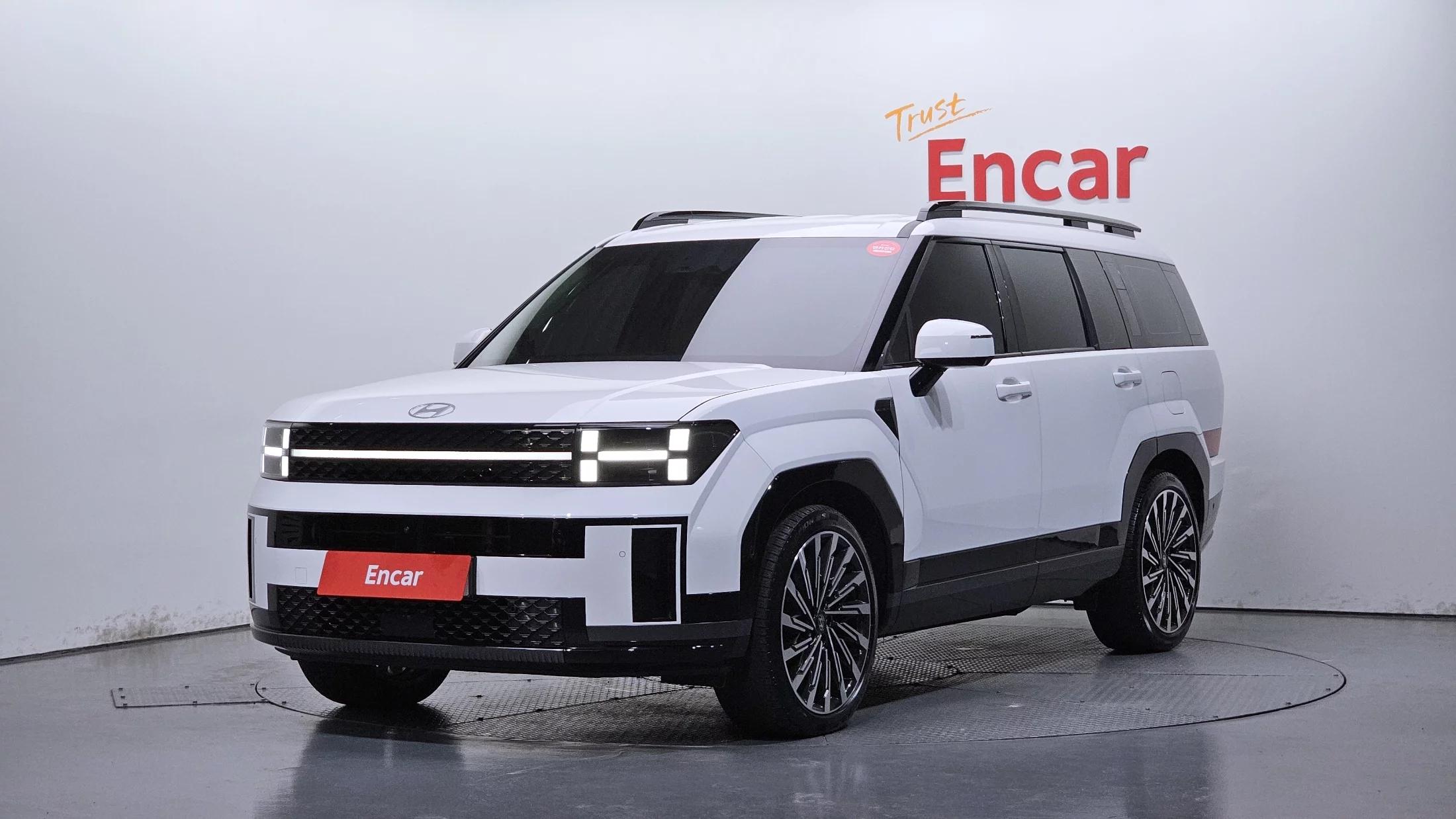 Hyundai Santa Fe Gasoline 2.5T 4WD Calligraphy, 2023 г. 47386 км.