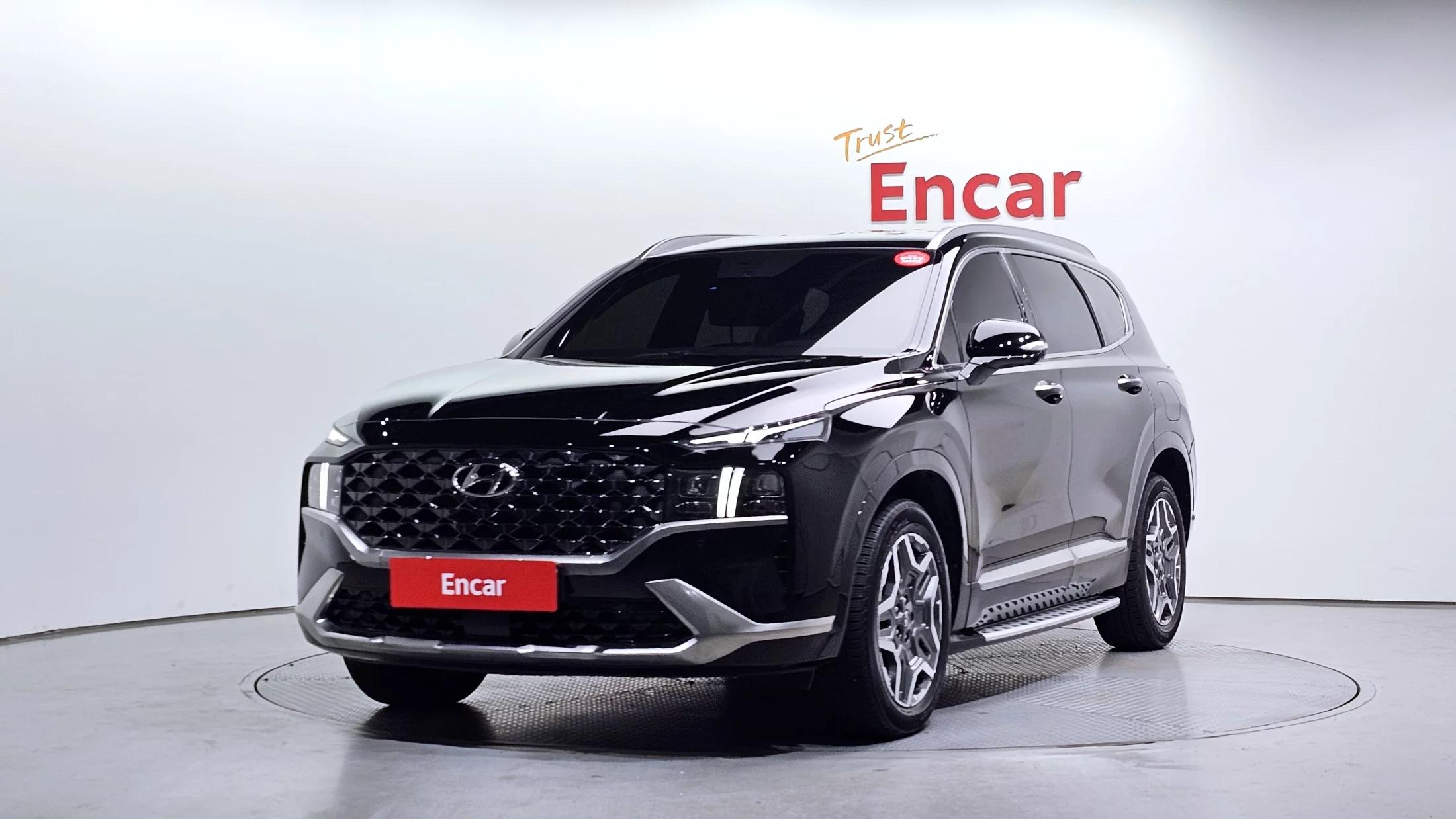Hyundai Santa Fe HEV 1.6 2WD Calligraphy, гибрид, 2023 г. 33284 км.