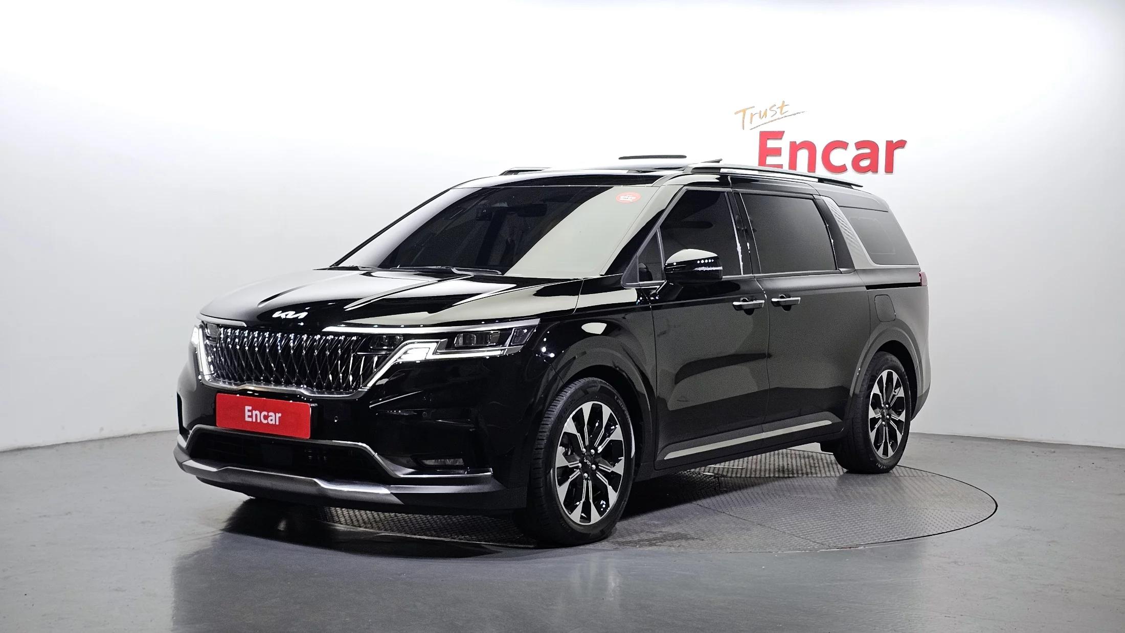 Kia Carnival 7-Seater Signature, 2023 г. 79803 км.
