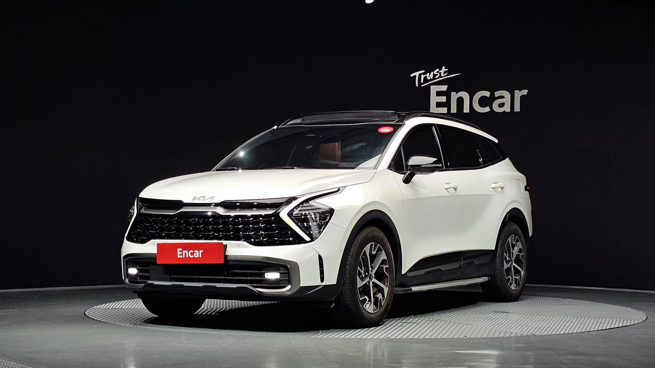 Kia Sportage Signature Gravity 2WD, гибрид, 2023 г. 24674 км.
