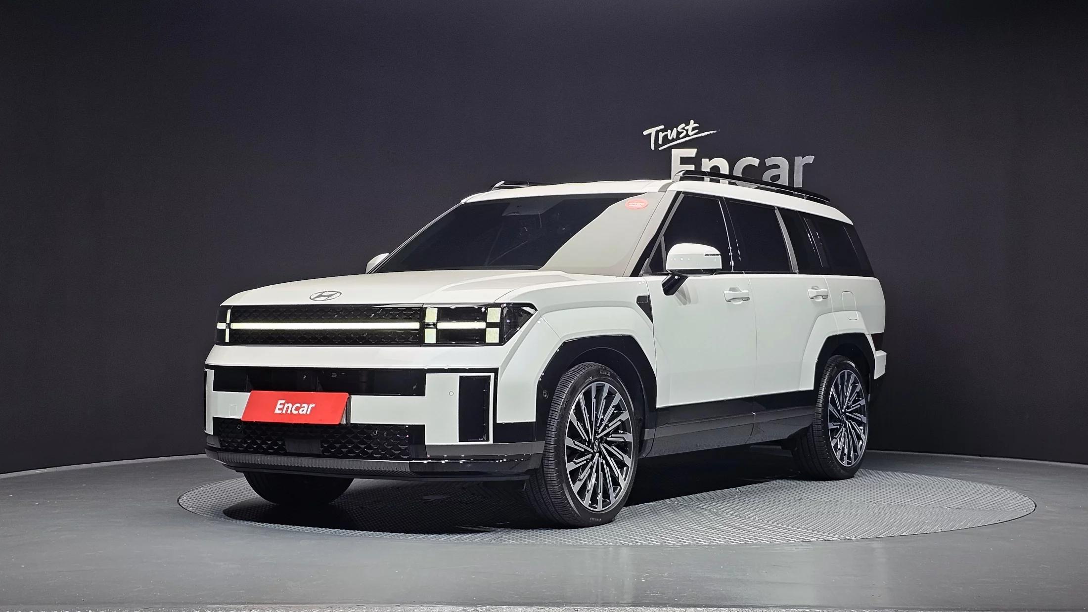 Hyundai Santa Fe Gasoline 2.5T 2WD Calligraphy, 2023 г. 27478 км.