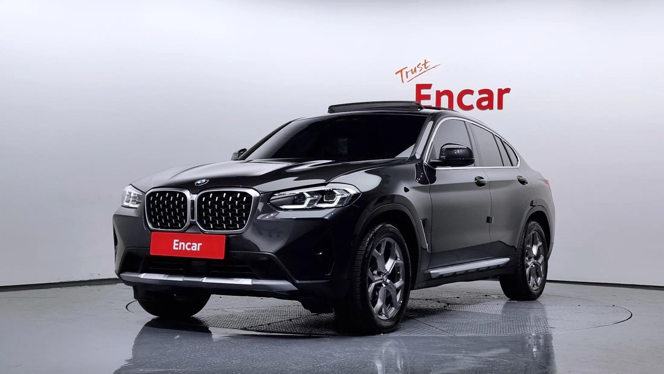 BMW X4 xDrive20i xLine, 2023 г. 100474 км.