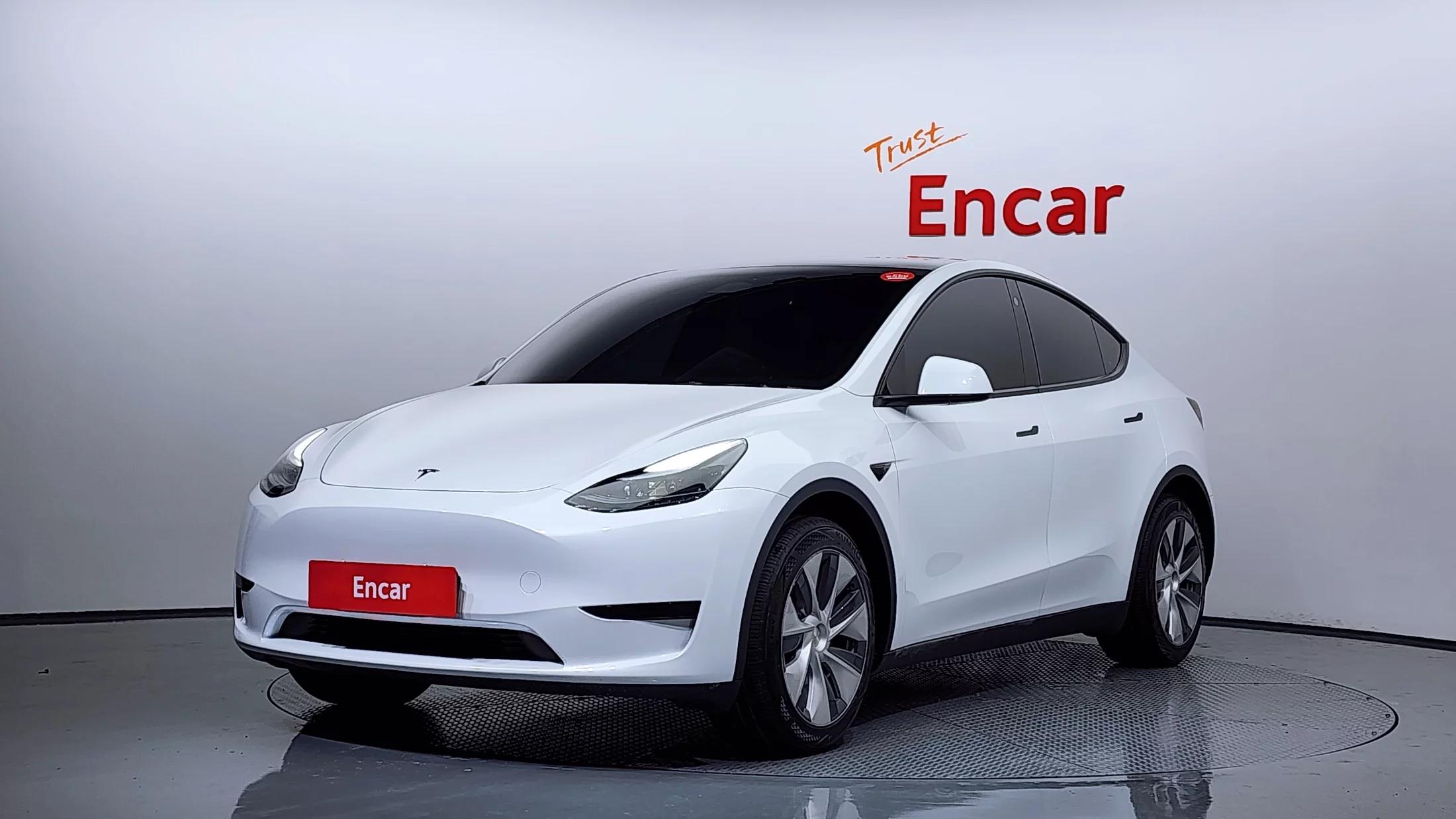 Tesla Model Y RWD, электромобиль, 2023 г. 31477 км.