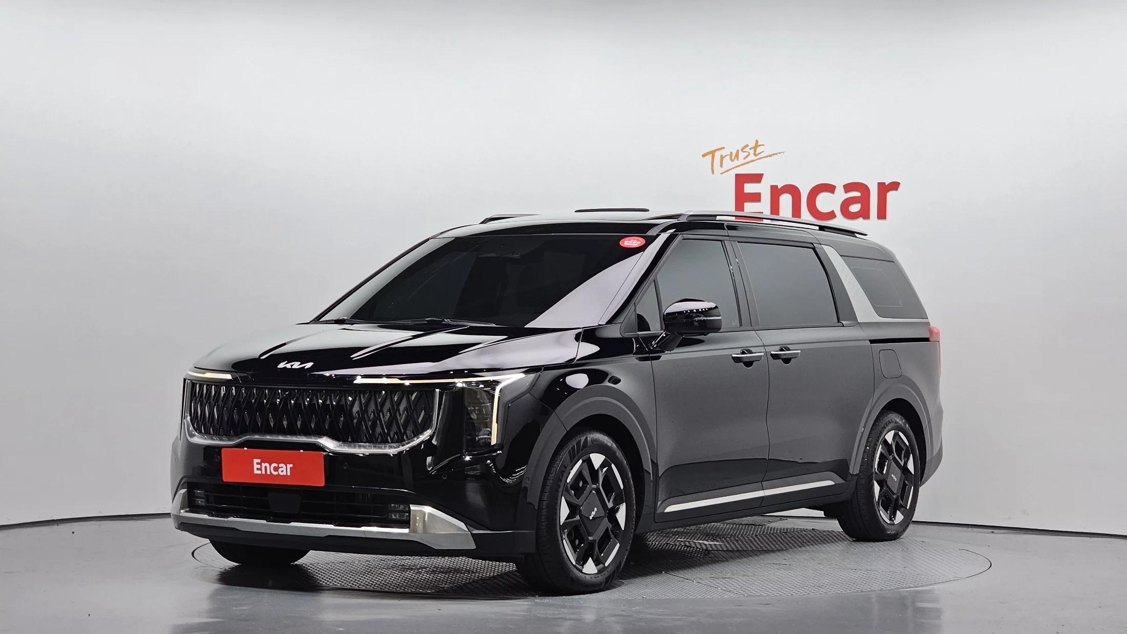 Kia Carnival 9-Seater Signature, 2023 г. 41977 км.
