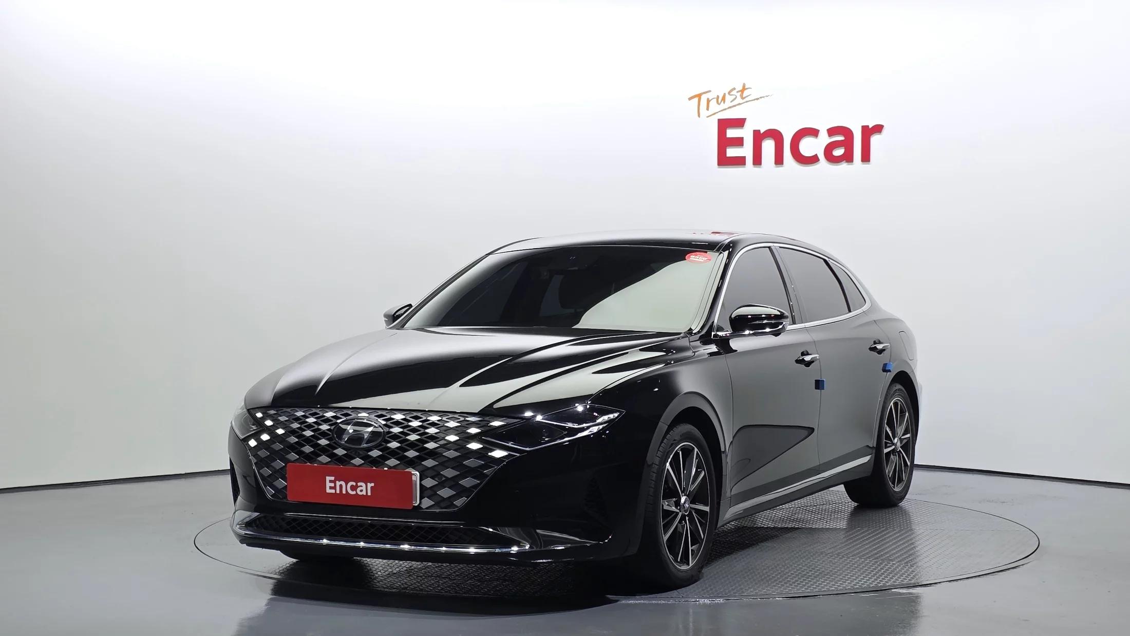 Hyundai Grandeur 2.5 Le Blanc, 2022 г. 60075 км.