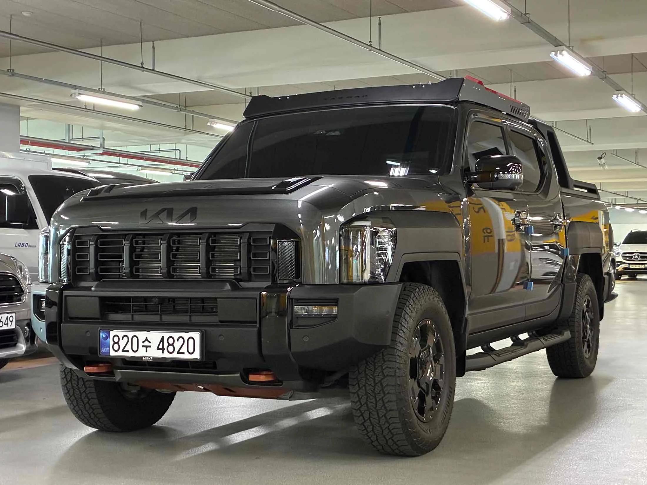 Kia Tasman 2.5T Gasoline 4WD X-Pro, 2025 г. 4352 км.