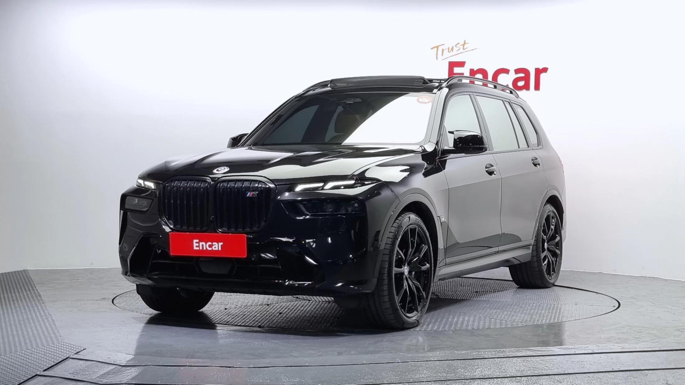 BMW X7 M60i xDrive M sport 6STR, 2023 г. 45321 км.