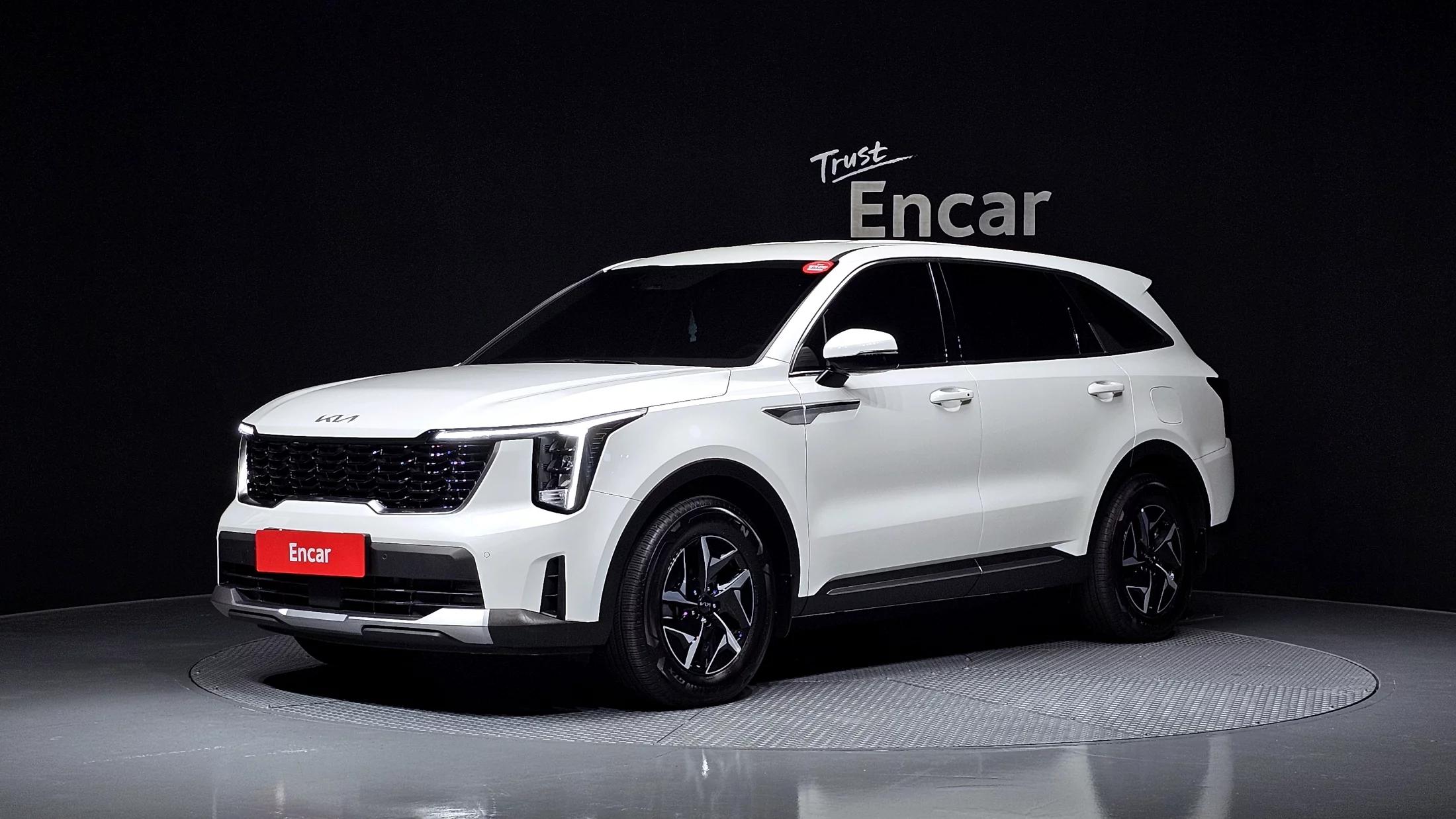 Kia Sorento HEV 1.6 2WD Prestige, гибрид, 2024 г. 8614 км.