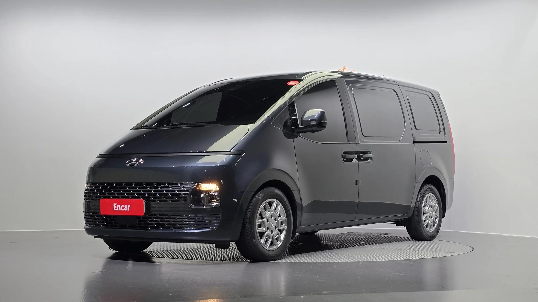 Hyundai Staria Cargo 3-Seater Modern, 2022 г. 138151 км.