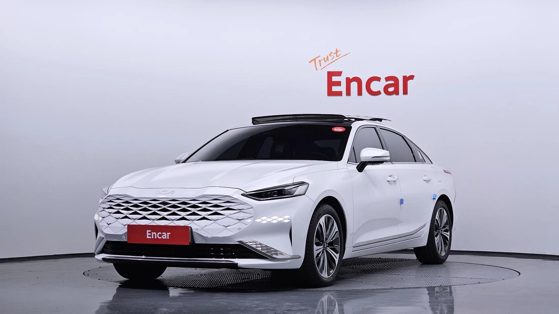 Kia K8 Noblesse, гибрид, 2023 г. 24000 км.
