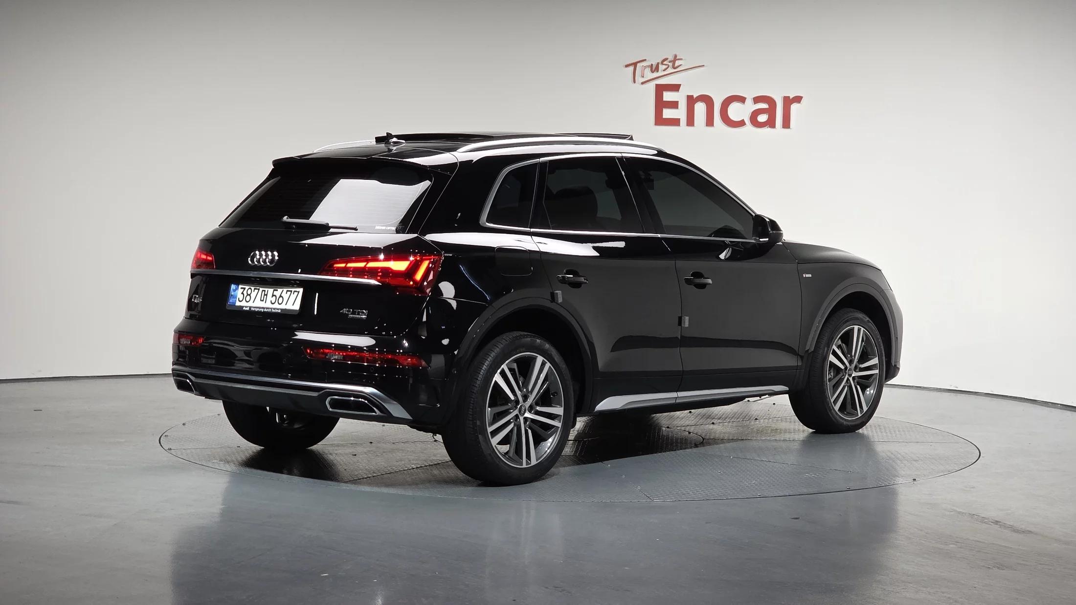 Audi Q5 40 TDI Quattro, 2021 г. 68599 км.
