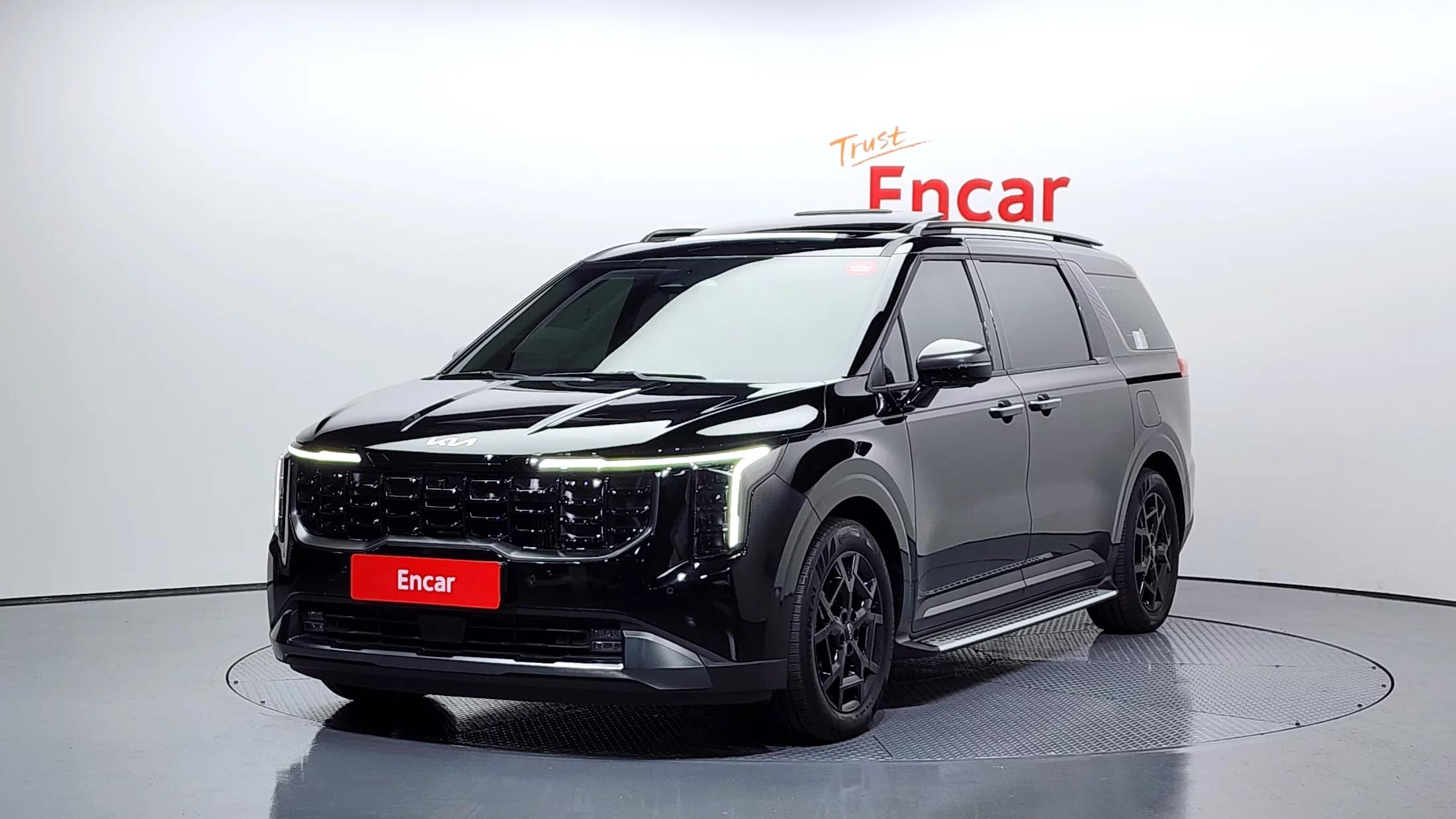 Kia Carnival HEV 9seater Gravity, гибрид, 2024 г. 21523 км.
