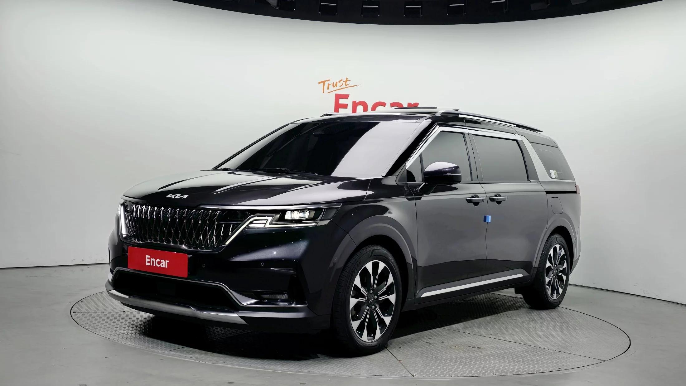 Kia Carnival Gasoline 7-Seater Outdoor Noblesse, 2023 г. 36616 км.