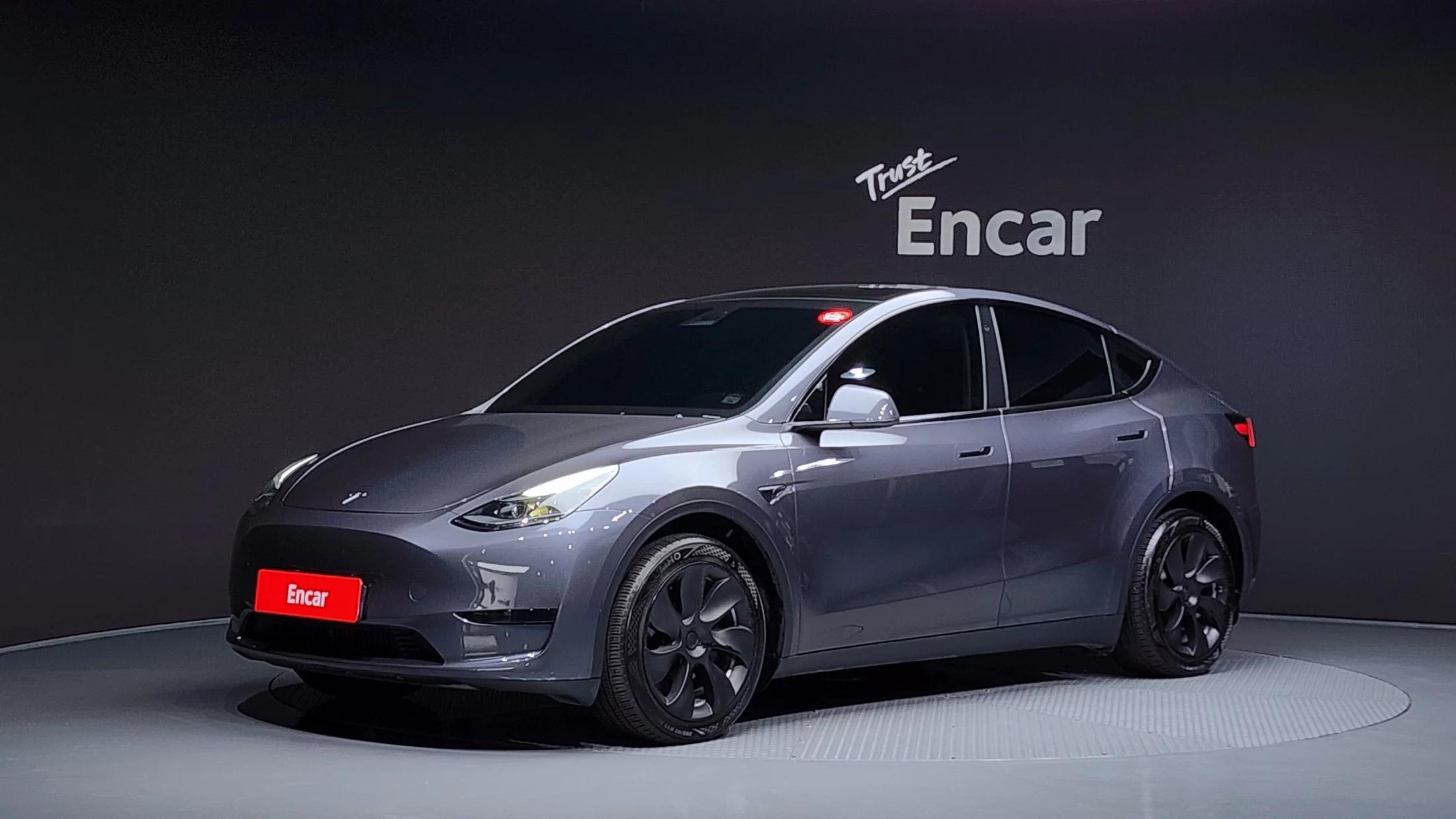 Tesla Model Y RWD, электромобиль, 2024 г. 16851 км.