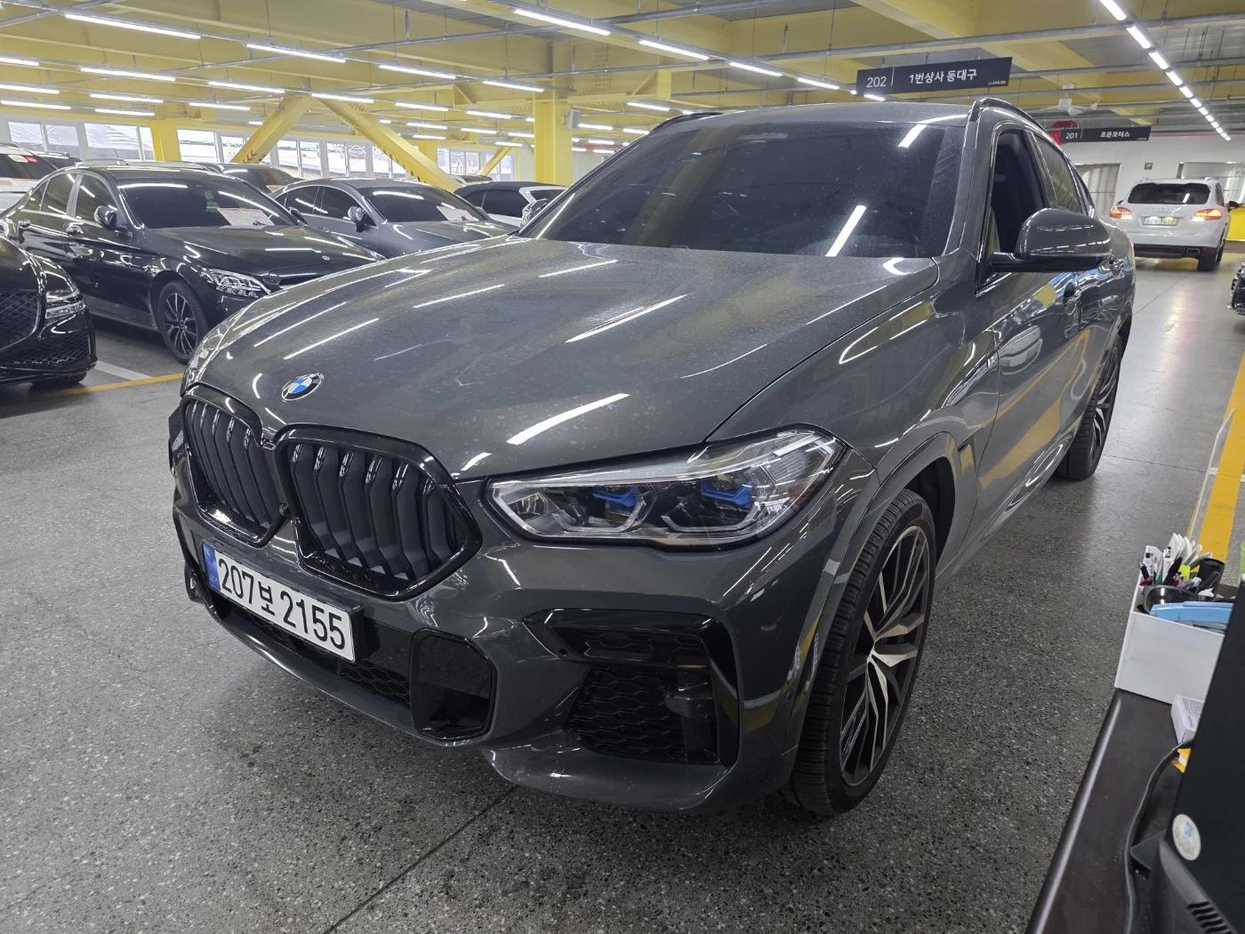 BMW X6 xDrive40d M Sport Online Exclusive, 2022 г. 62333 км.