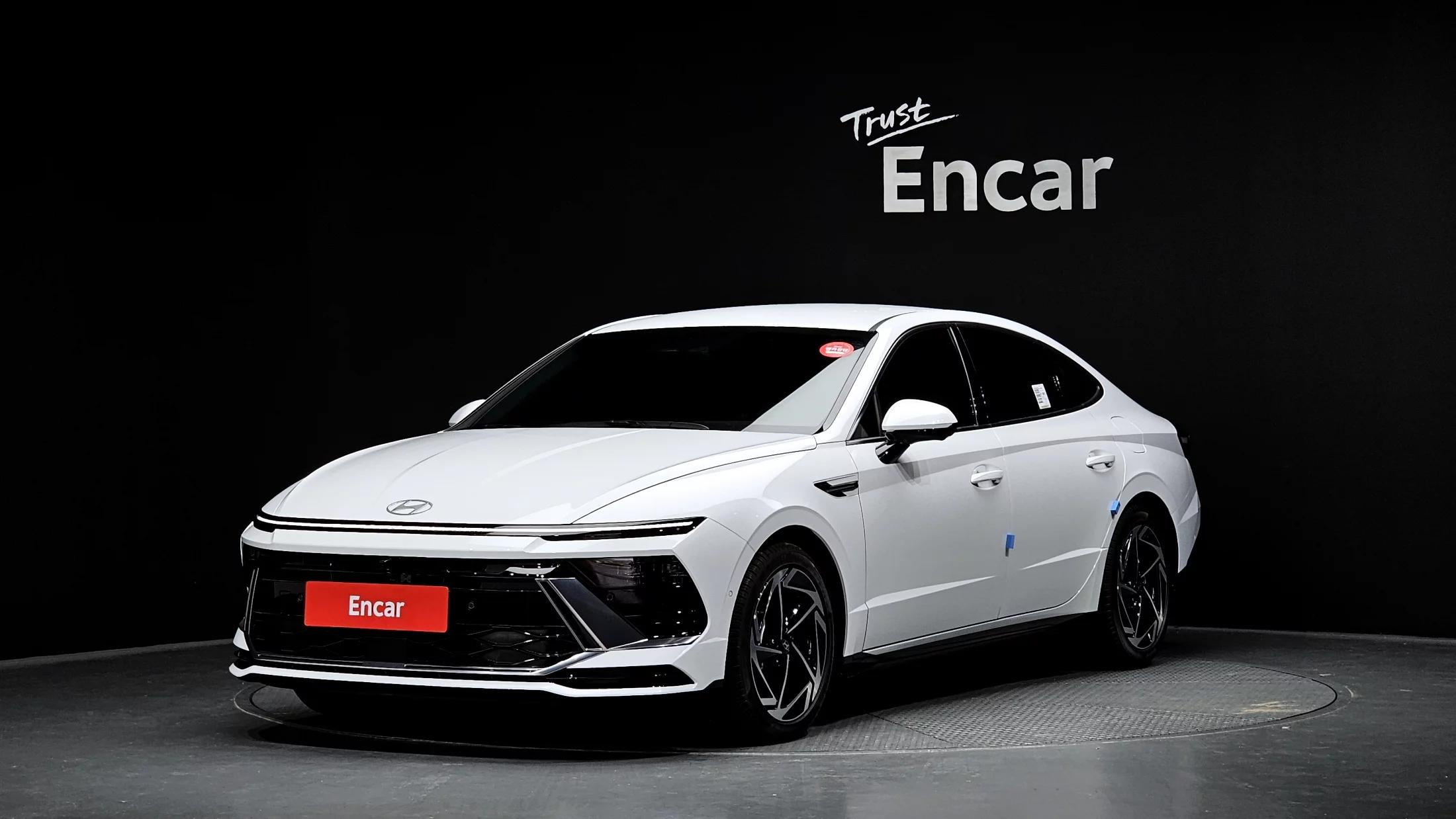 Hyundai Sonata Inspiration, гибрид, 2024 г. 1209 км.