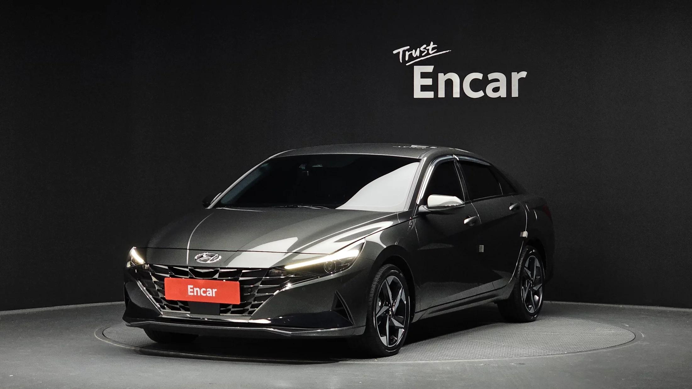 Hyundai AVANTE (Хендай Элантра) Modern, гибрид, 2023 г. 31439 км.