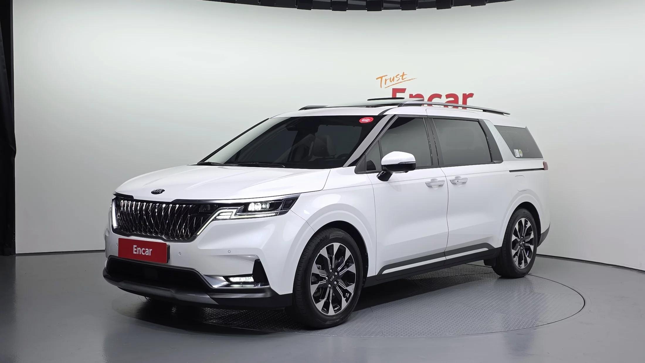 Kia Carnival 7-Seater Signature, 2021 г. 57081 км.
