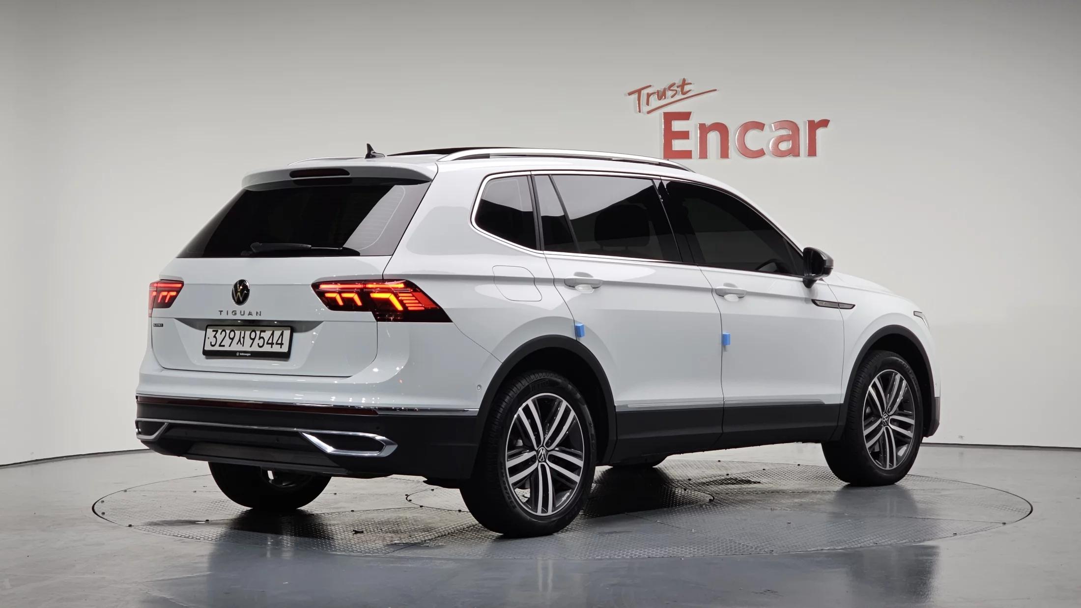 Volkswagen TIGUAN 2.0 TSI Prestige, 2023 г. 25737 км.