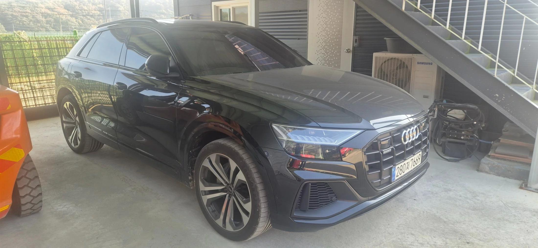 Audi Q8 55 TFSI Quattro Premium, 2023 г. 15057 км.