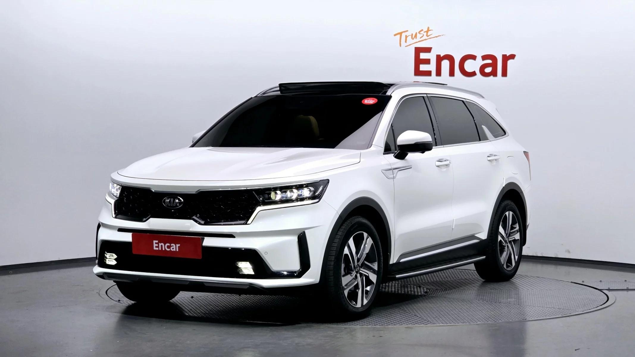 Kia Sorento HEV 1.6 2WD Signature, гибрид, 2021 г. 28419 км.