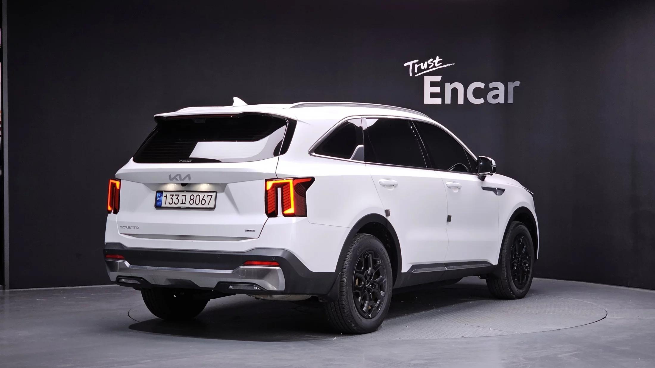 Kia Sorento HEV 1.6 2WD Signature, гибрид, 2024 г. 16484 км.