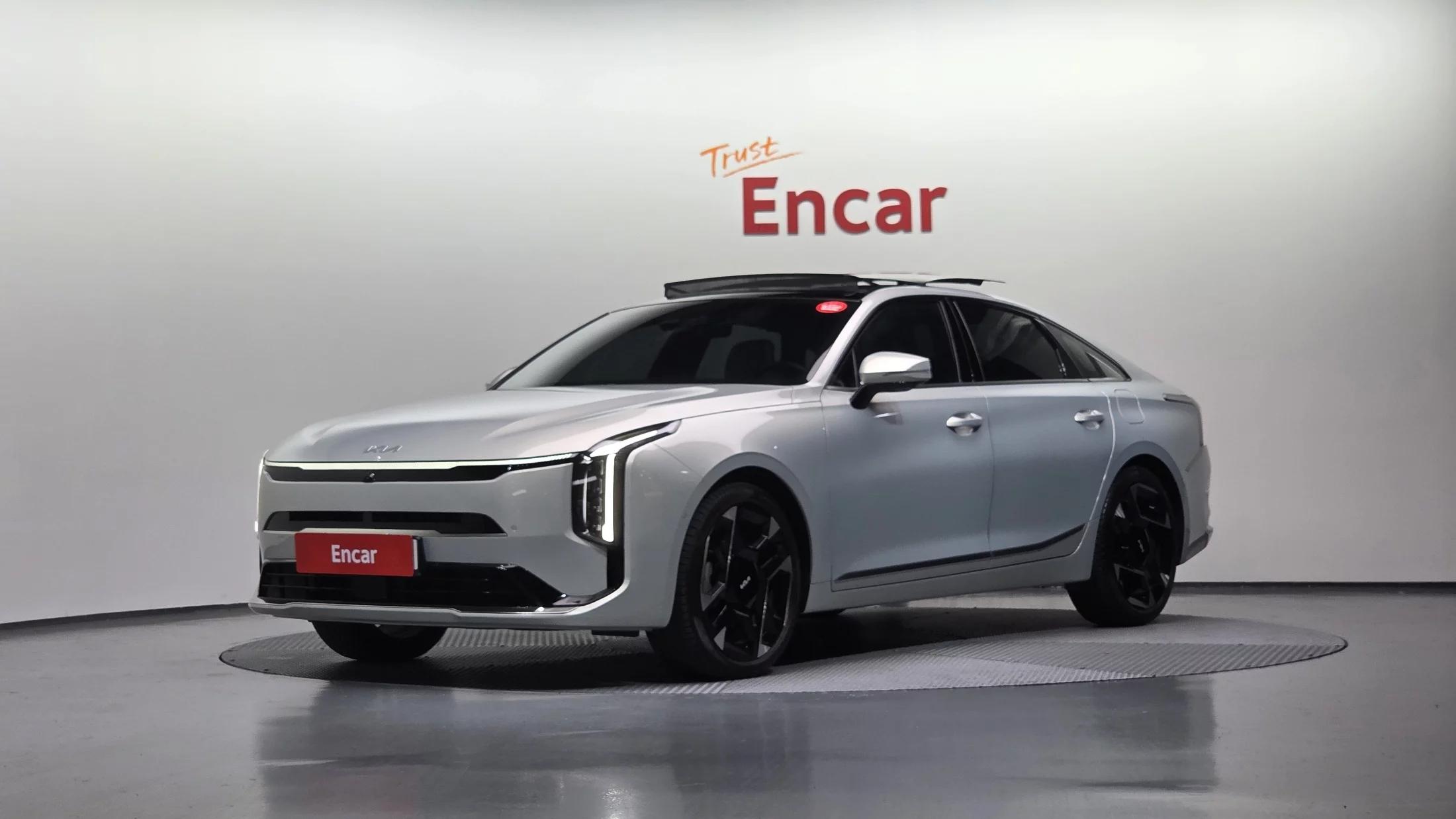 Kia K8 2.5 Gasoline 2WD Signature, 2024 г. 12818 км.