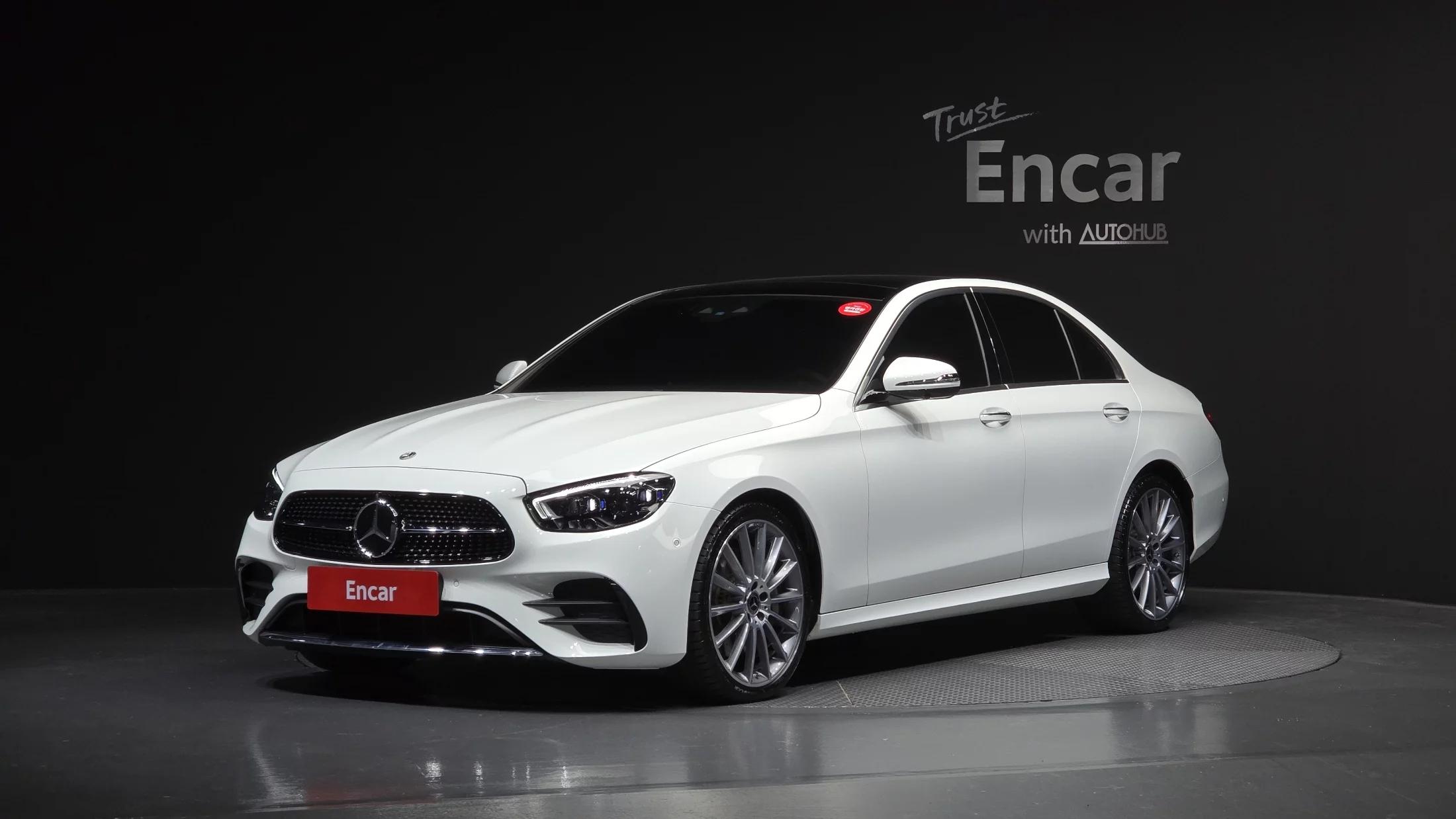 Mercedes-Benz E-Class E350 4MATIC AMG Line, 2022 г. 32270 км.