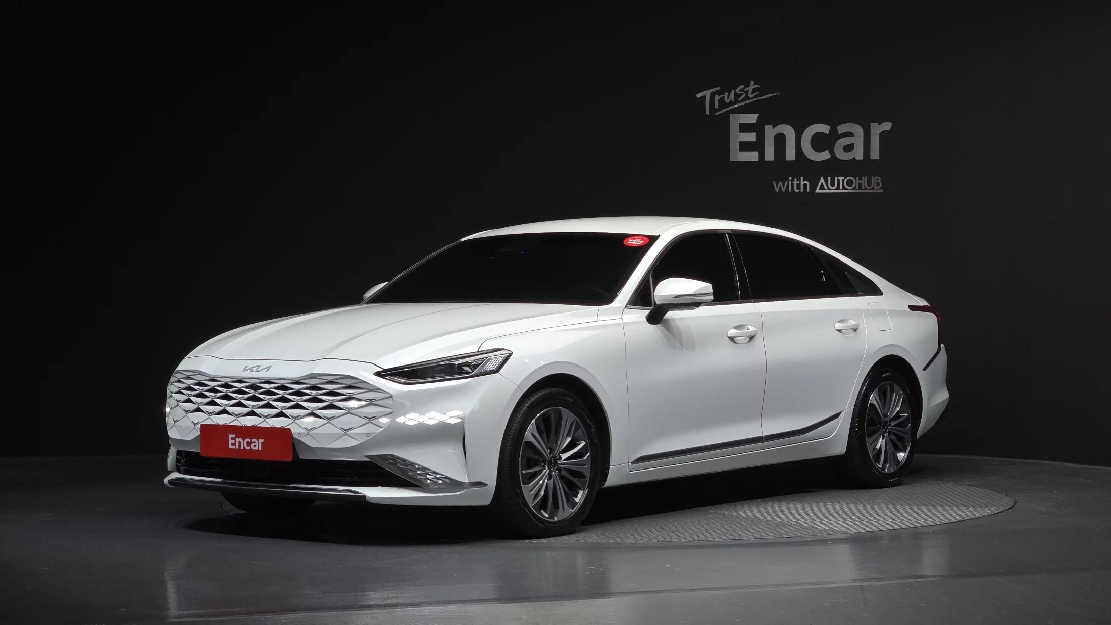 Kia K8 Noblesse, гибрид, 2022 г. 41692 км.