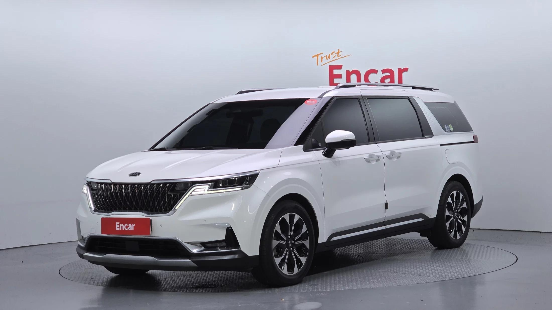 Kia Carnival 9-Seater Signature, 2021 г. 128498 км.