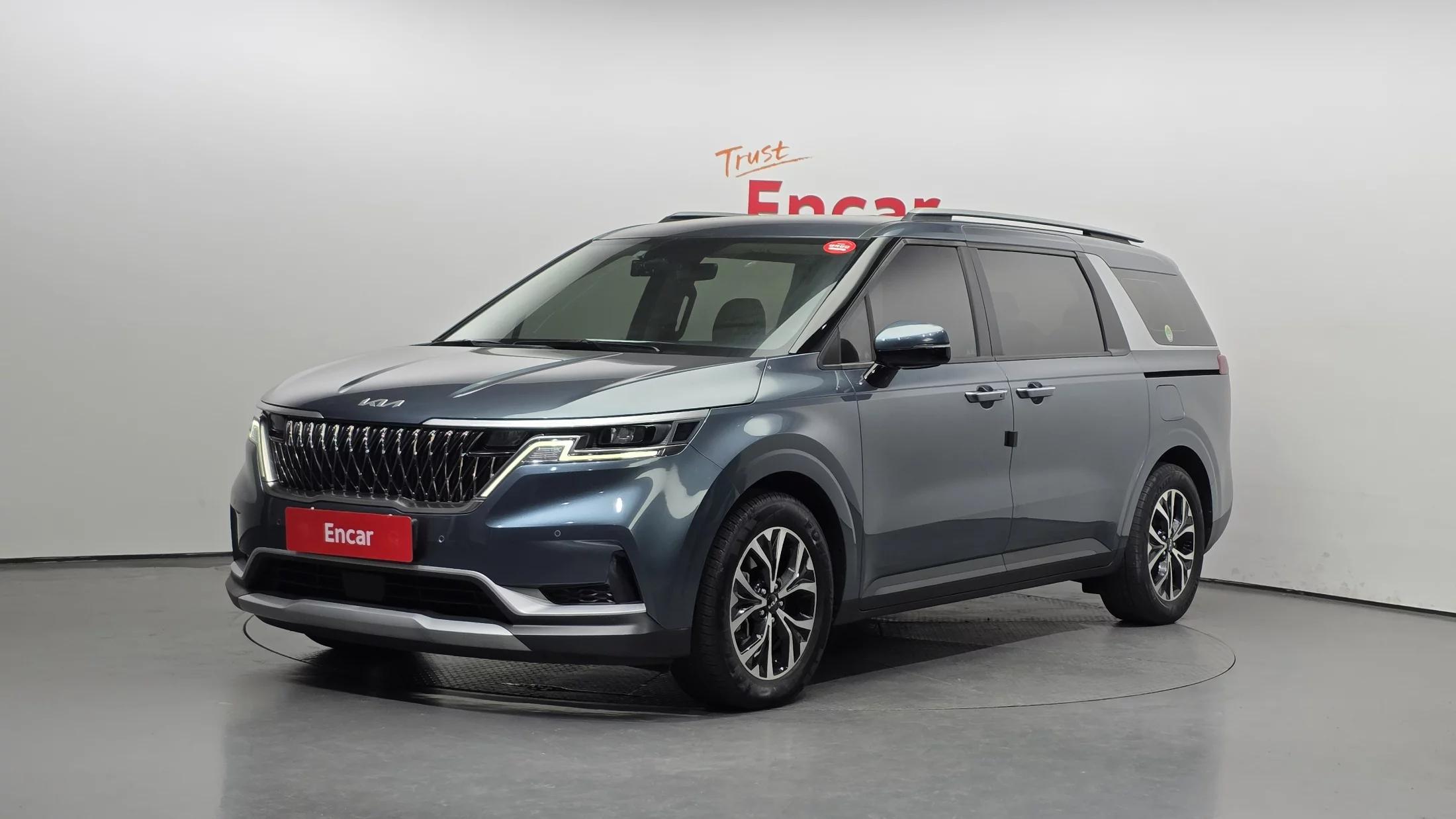Kia Carnival 9-Seater Prestige, 2023 г. 62669 км.