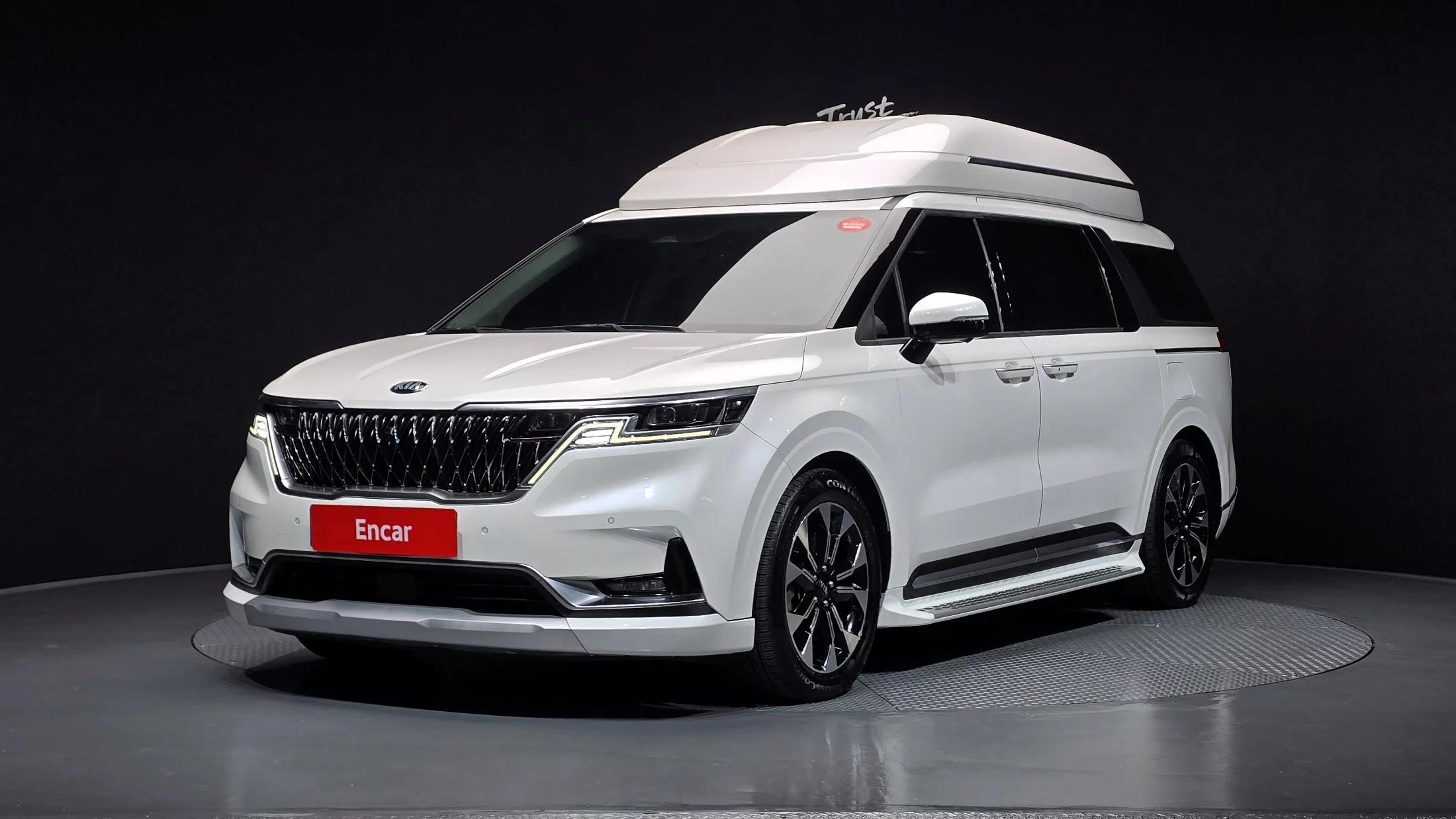 Kia Carnival Gasoline 7-Seater Hi-Limousine Signature, 2021 г. 65705 км.