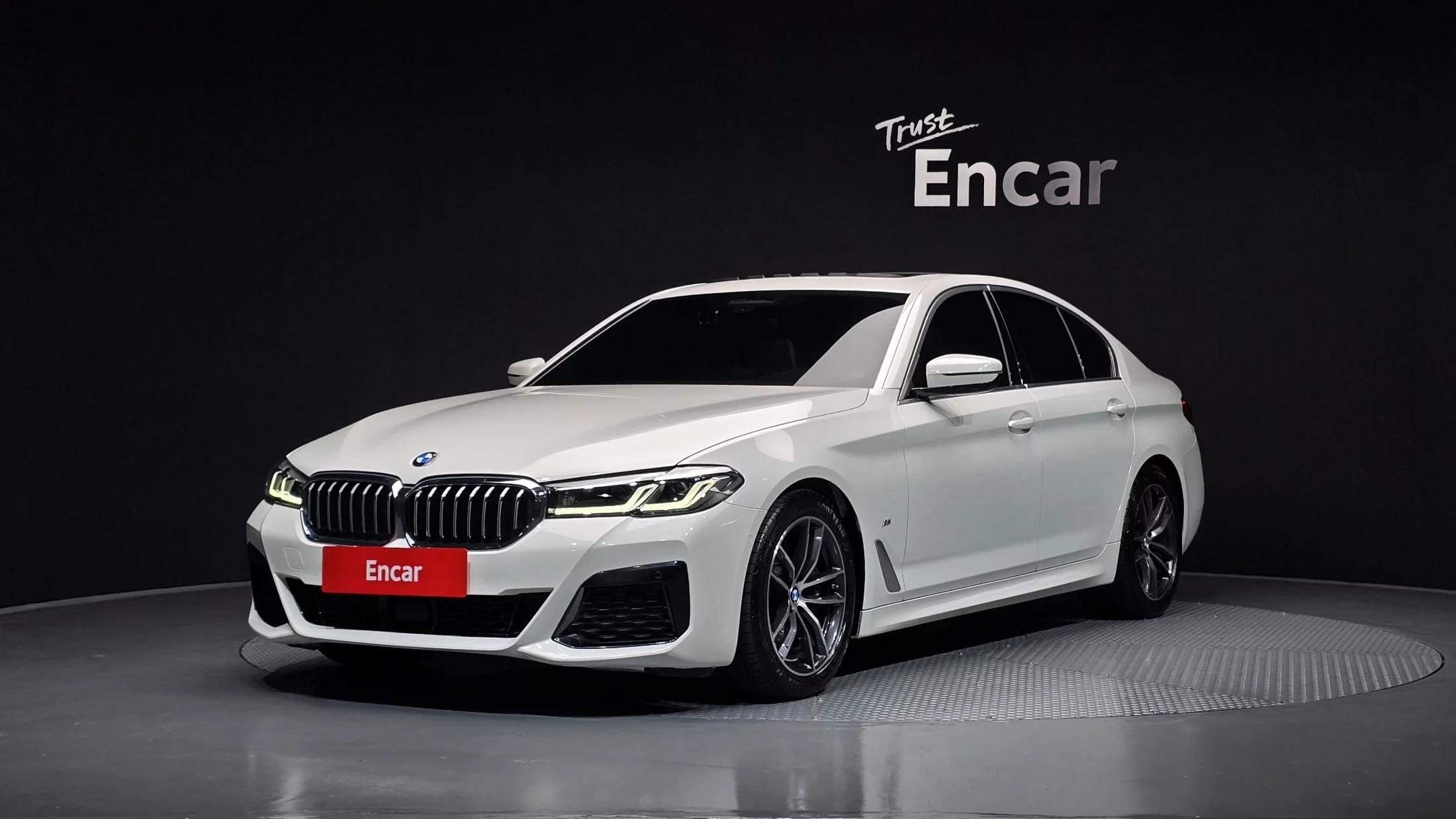 BMW 5-Series 520i M Sport, 2022 г. 34230 км.