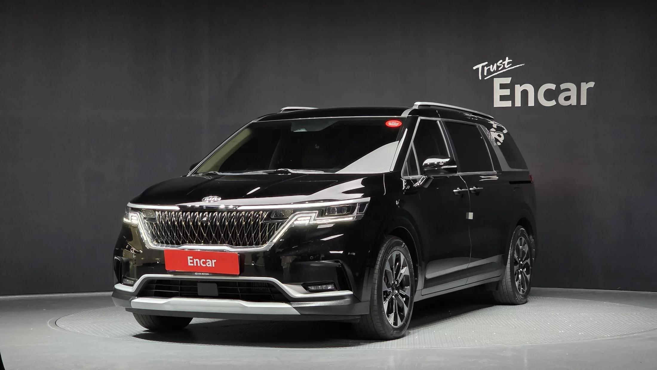 Kia Carnival 9-Seater Prestige, 2021 г. 70503 км.