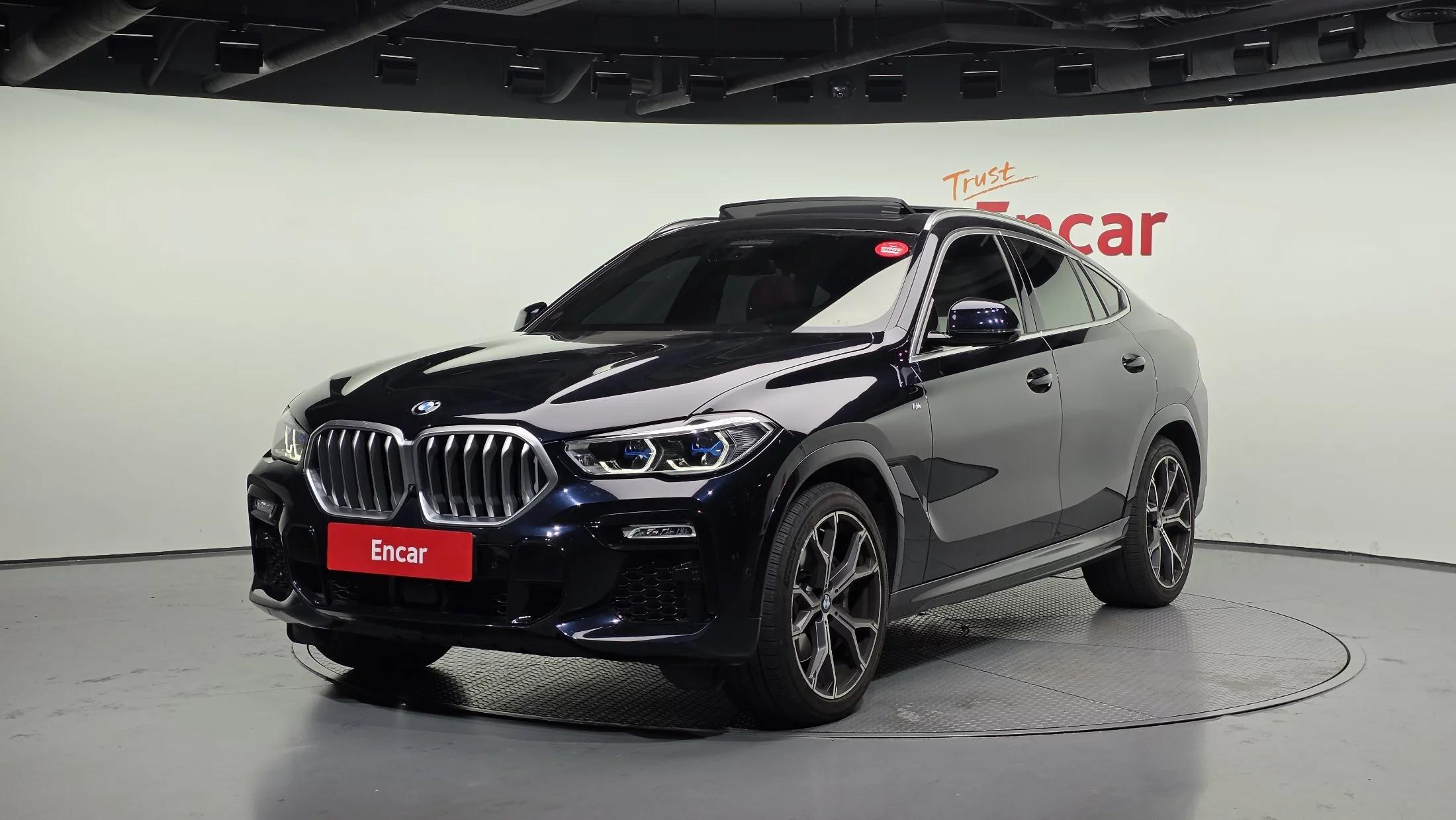 BMW X6 xDrive40i M Sport, 2021 г. 63280 км.