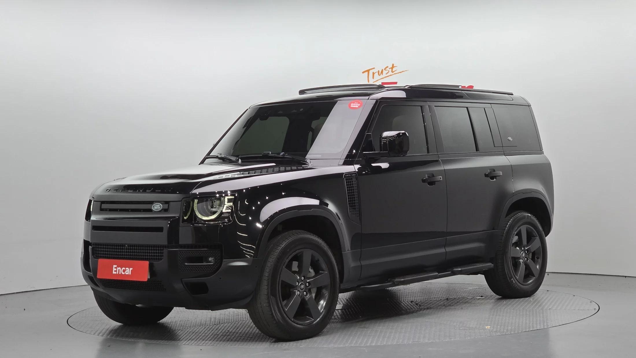 Land Rover DEFENDER 110 D300 HSE, 2022 г. 48666 км.