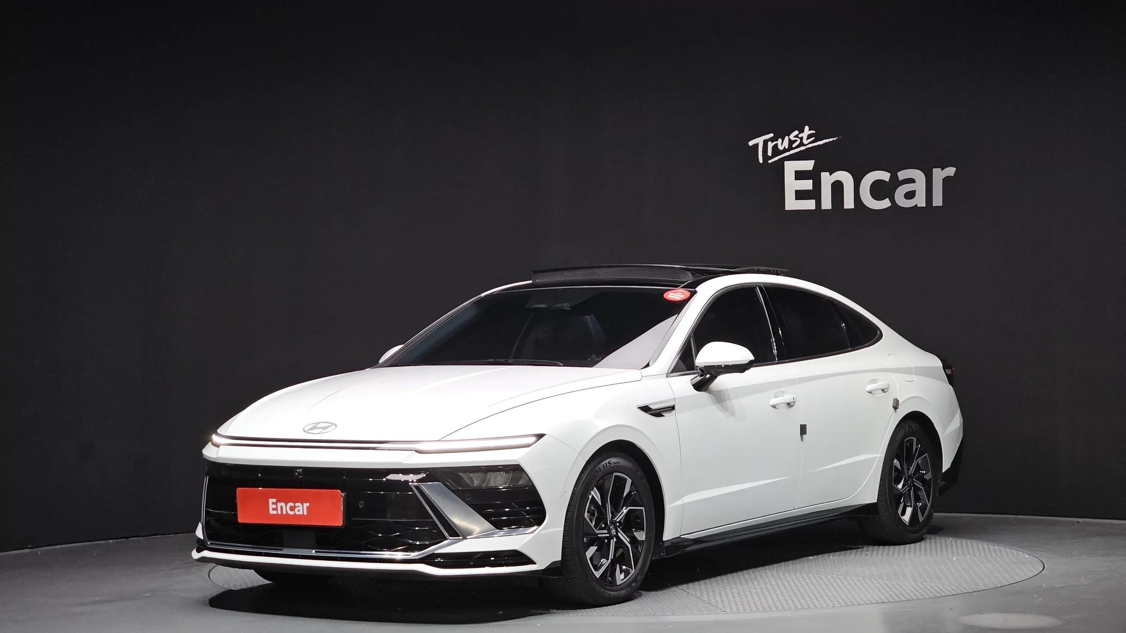 Hyundai Sonata 2.0 Exclusive, 2024 г. 21939 км.