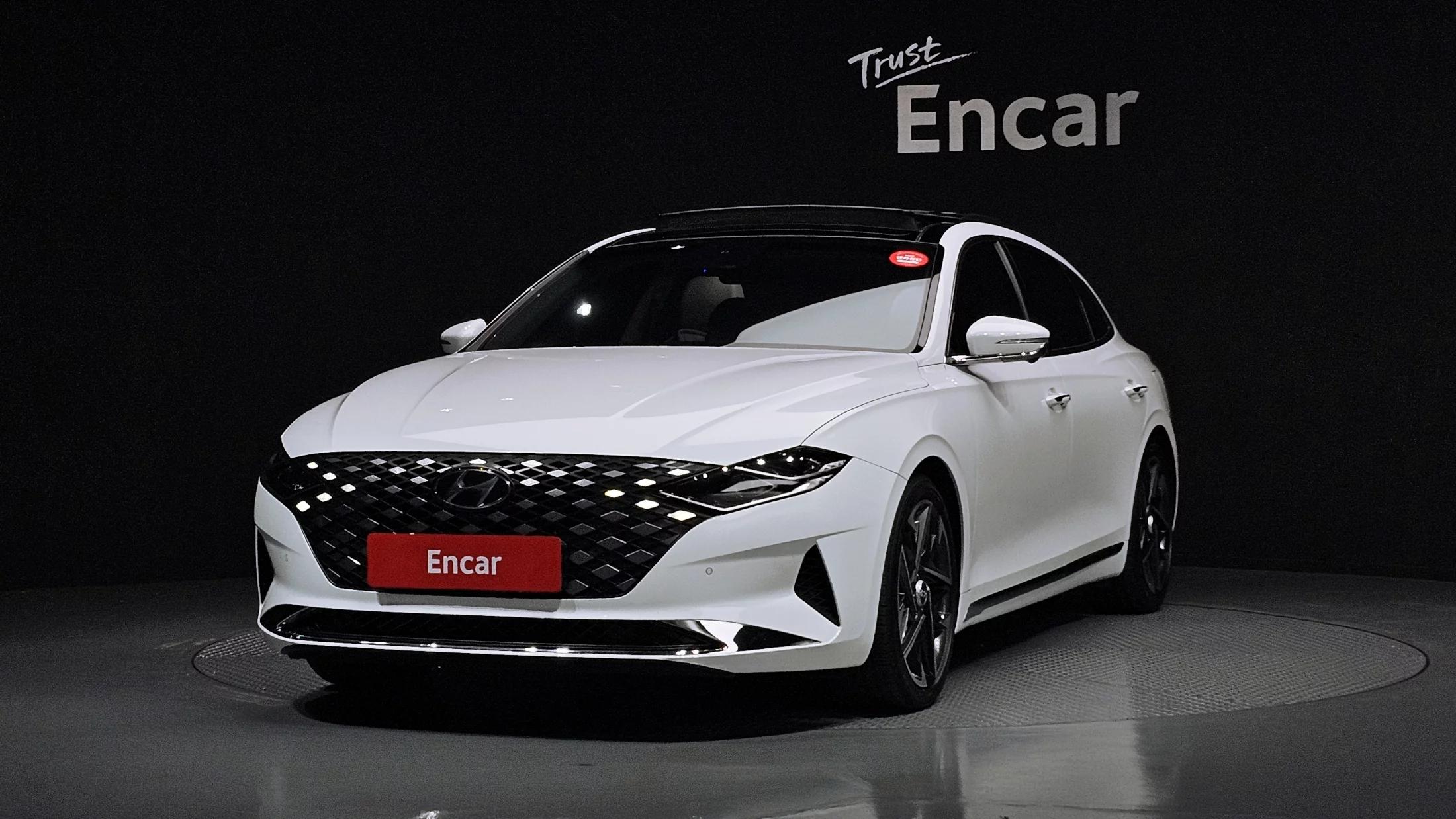Hyundai Grandeur 3.0 LPi Exclusive, 2022 г. 33484 км.