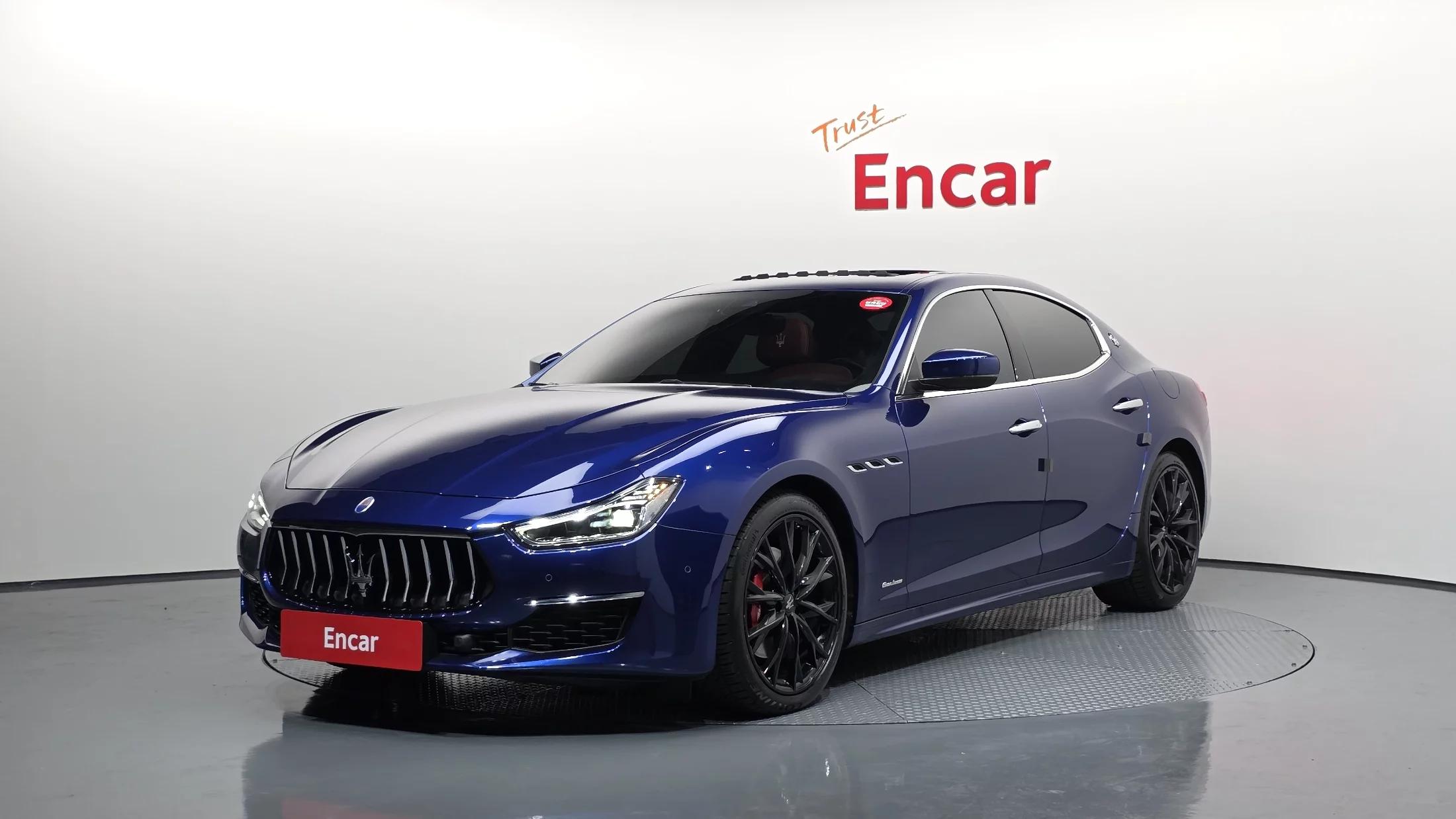 Maserati GHIBLI 3.0 GranLusso 3rd, 2021 г. 20228 км.